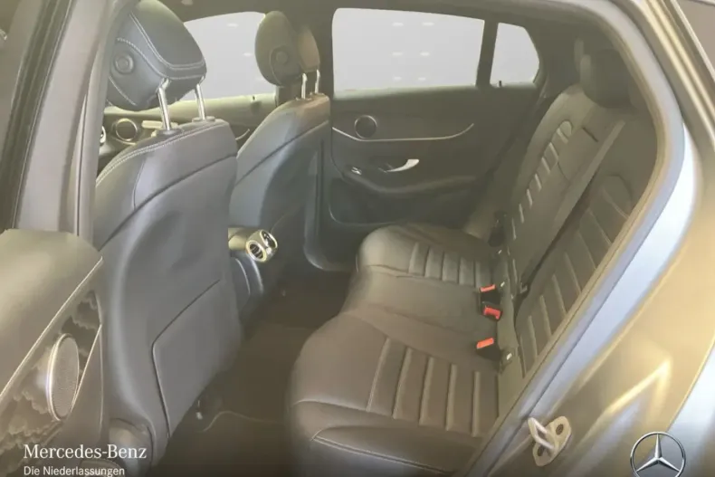 Mercedes-Benz GLC 220 din 2022 cu 54.717 km - oferta MER146948 - foto 8