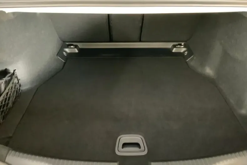 Mercedes-Benz C 200 din 2024 cu 30.438 km - oferta MER146950 - foto 3