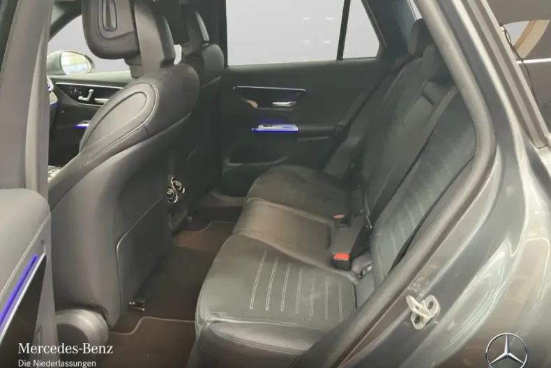 Mercedes-Benz GLC 200 din 2023 cu 50.704 km - oferta MER146971 - foto 8