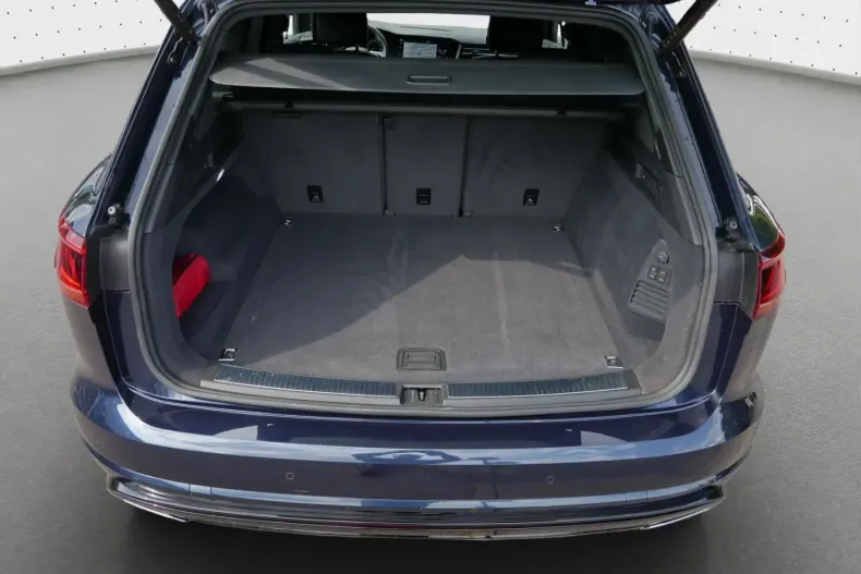 Volkswagen Touareg din 2023 cu 68.200 km - oferta VOL146973 - foto 11