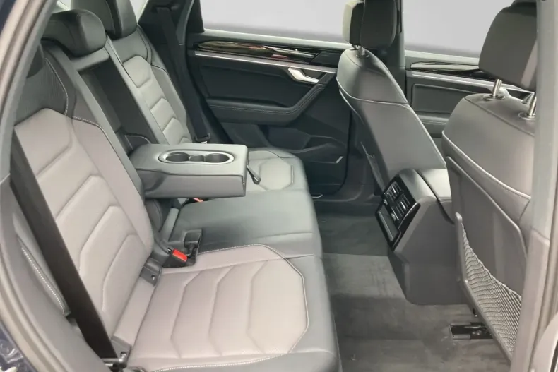 Volkswagen Touareg din 2024 cu 10.151 km - oferta VOL146974 - foto 5