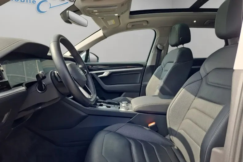 Volkswagen Touareg din 2023 cu 72.400 km - oferta VOL146977 - foto 7