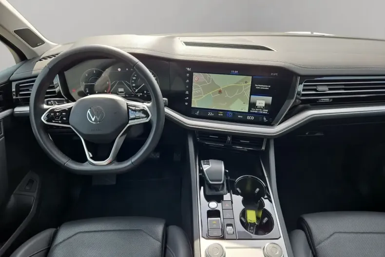 Volkswagen Touareg din 2023 cu 72.400 km - oferta VOL146977 - foto 8