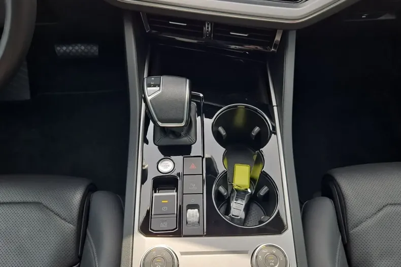 Volkswagen Touareg din 2023 cu 72.400 km - oferta VOL146977 - foto 10