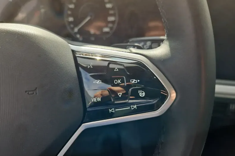 Volkswagen Touareg din 2023 cu 72.400 km - oferta VOL146977 - foto 14