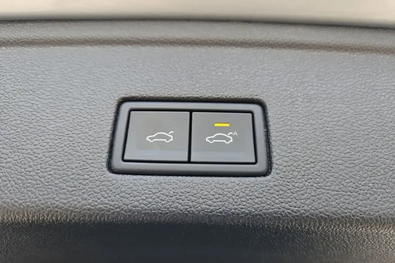 Volkswagen Touareg din 2023 cu 72.400 km - oferta VOL146977 - foto 24