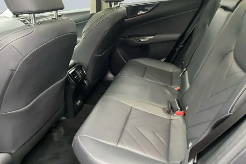 Lexus NX 350h din 2024 cu 12.196 km - oferta LEX146979 - foto 15