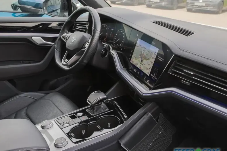 Volkswagen Touareg din 2023 cu 70.450 km - oferta VOL146982 - foto 5