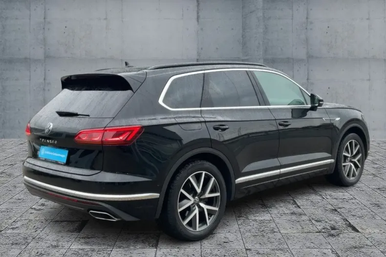 Volkswagen Touareg din 2023 cu 67.482 km - oferta VOL146983 - foto 5
