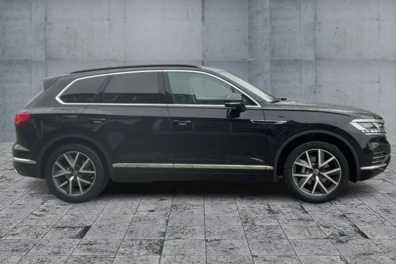 Volkswagen Touareg din 2023 cu 67.482 km - oferta VOL146983 - foto 6