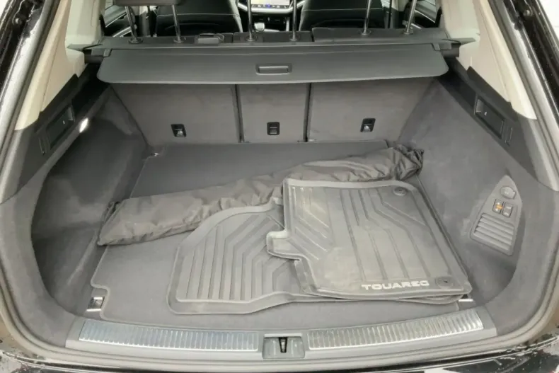 Volkswagen Touareg din 2023 cu 67.482 km - oferta VOL146983 - foto 13