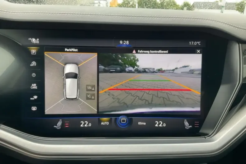 Volkswagen Touareg din 2023 cu 67.482 km - oferta VOL146983 - foto 17