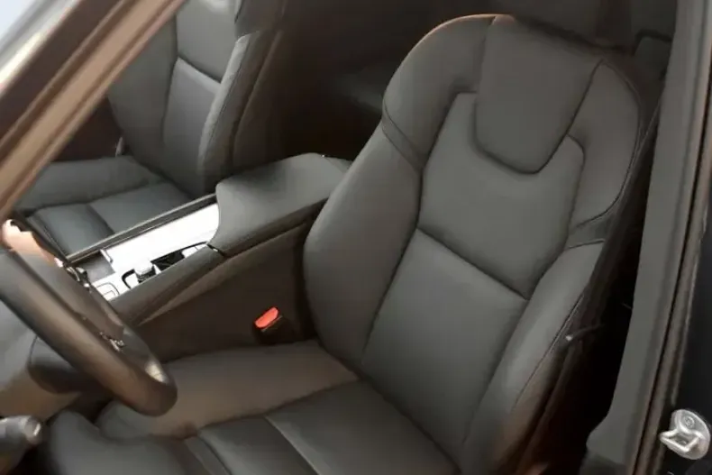 Volvo XC90 din 2023 cu 21.000 km - oferta VOL146984 - foto 9