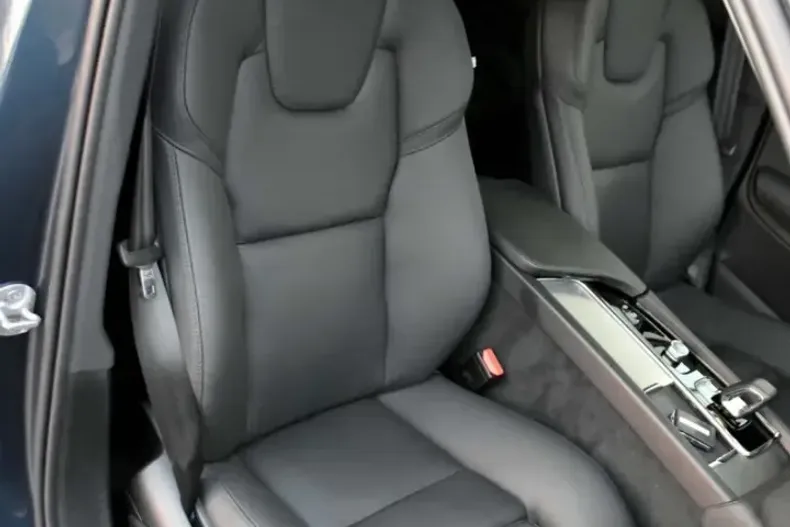 Volvo XC90 din 2023 cu 21.000 km - oferta VOL146984 - foto 10