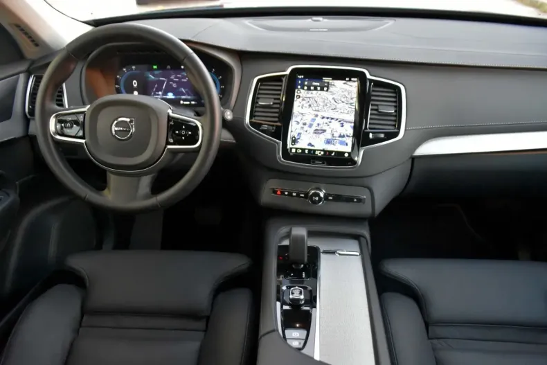 Volvo XC90 din 2023 cu 21.000 km - oferta VOL146984 - foto 11