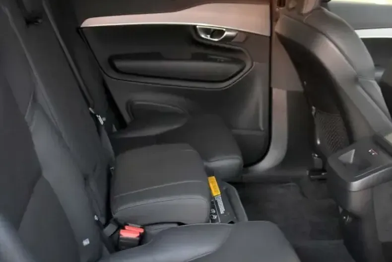 Volvo XC90 din 2023 cu 21.000 km - oferta VOL146984 - foto 12