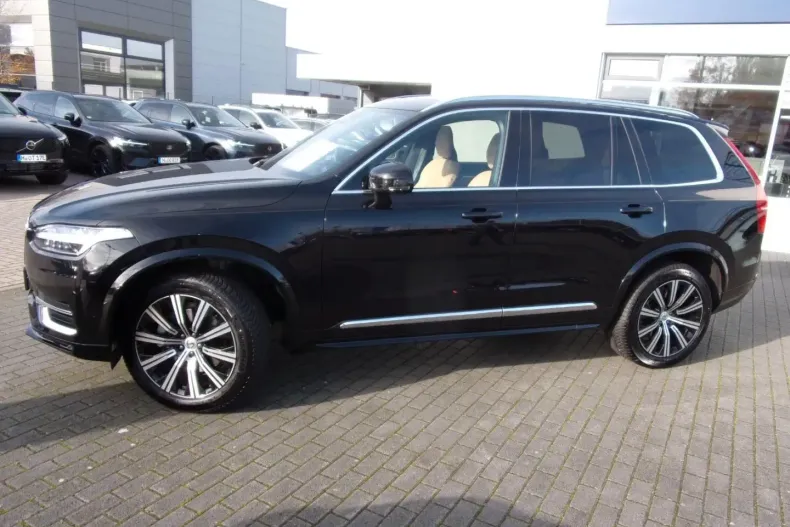 Volvo XC90 din 2023 cu 31.300 km - oferta VOL146985 - foto 2