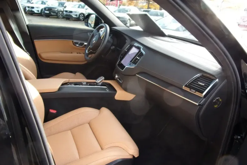 Volvo XC90 din 2023 cu 31.300 km - oferta VOL146985 - foto 12