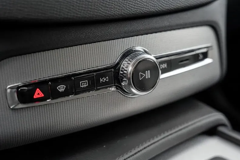 Volvo XC90 din 2024 cu 21.000 km - oferta VOL146986 - foto 18