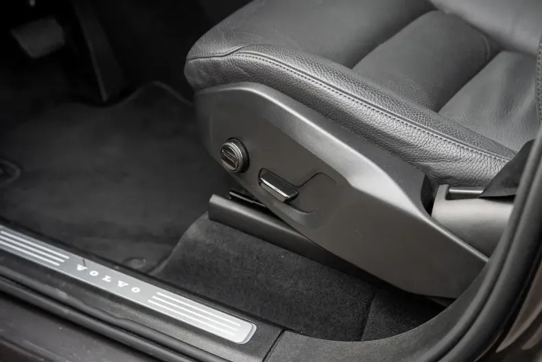 Volvo XC90 din 2024 cu 21.000 km - oferta VOL146986 - foto 25