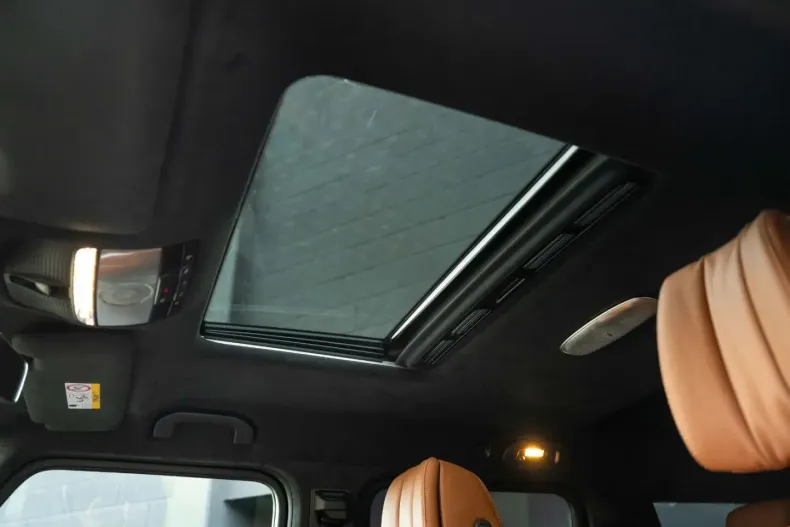 Mercedes-Benz G 63 AMG din 2024 cu 4.900 km - oferta MER146987 - foto 11