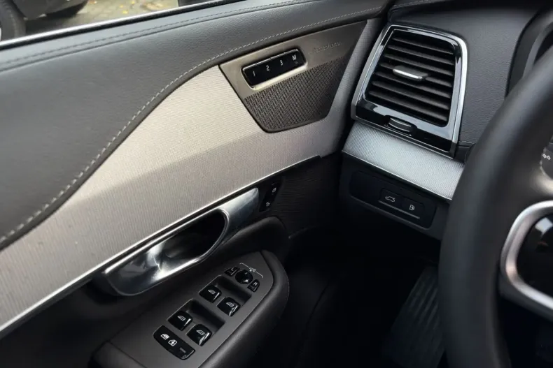 Volvo XC90 din 2024 cu 28.194 km - oferta VOL146990 - foto 15