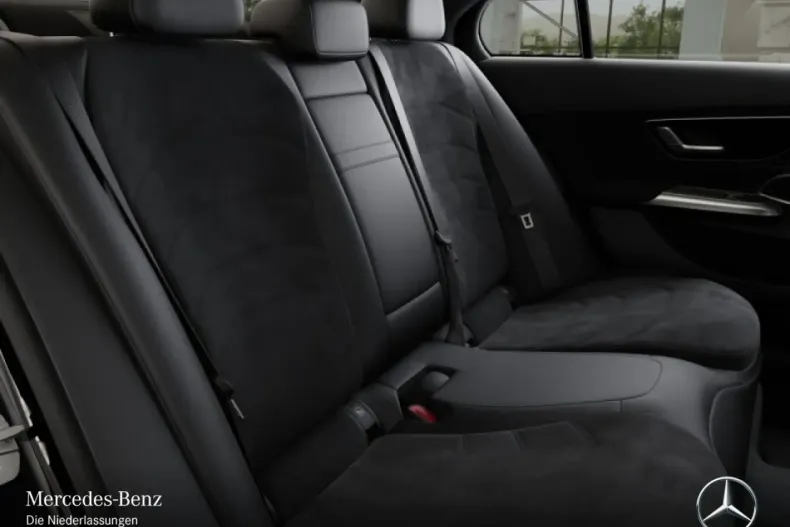 Mercedes-Benz E 200 din 2024 cu 17.449 km - oferta MER146993 - foto 10