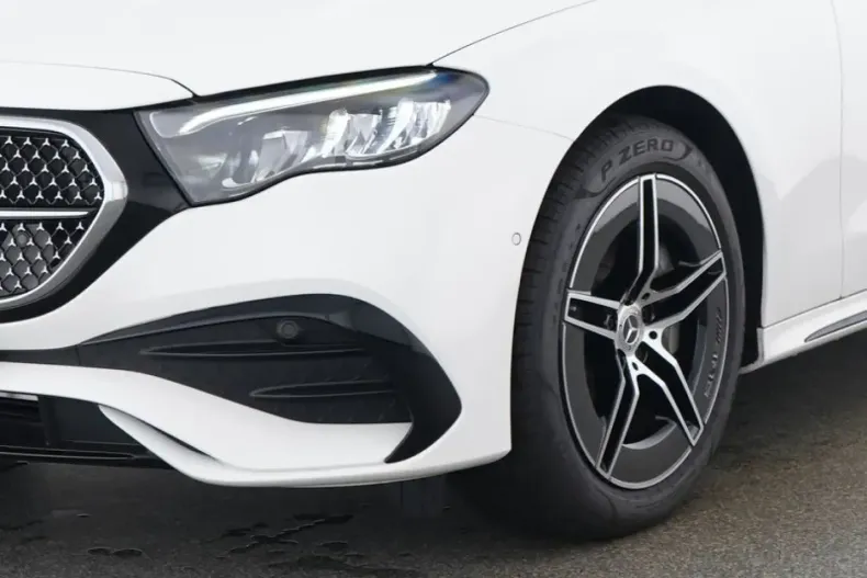 Mercedes-Benz E 300 din 2024 cu 16.327 km - oferta MER146995 - foto 3