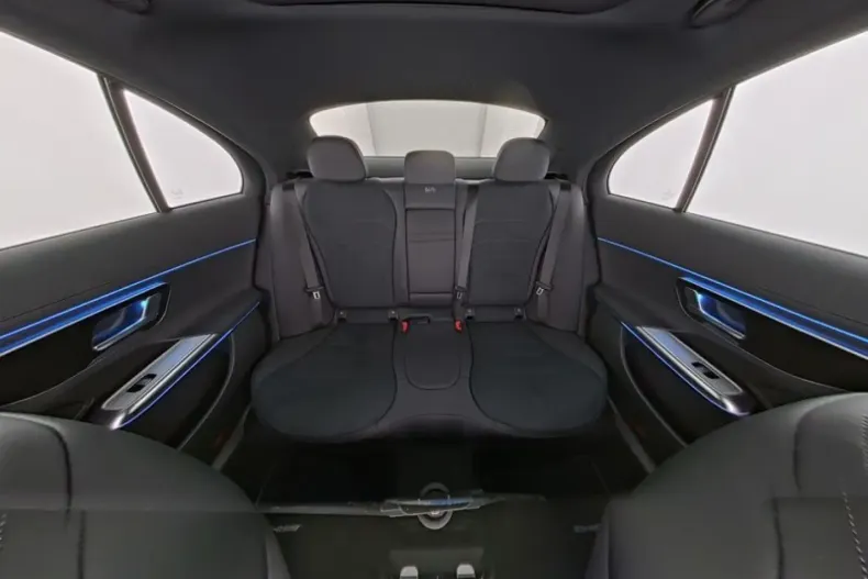 Mercedes-Benz E 300 din 2024 cu 16.327 km - oferta MER146995 - foto 7