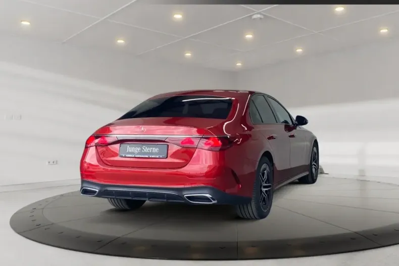 Mercedes-Benz E 220 din 2024 cu 19.450 km - oferta MER146996 - foto 4