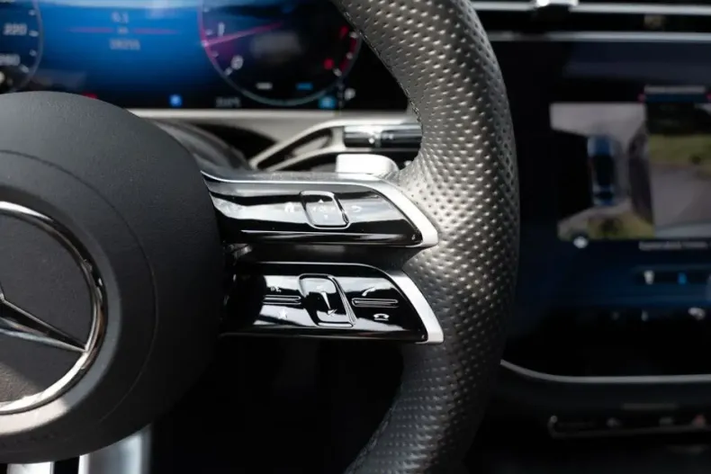 Mercedes-Benz E 450 din 2024 cu 28.248 km - oferta MER146998 - foto 14