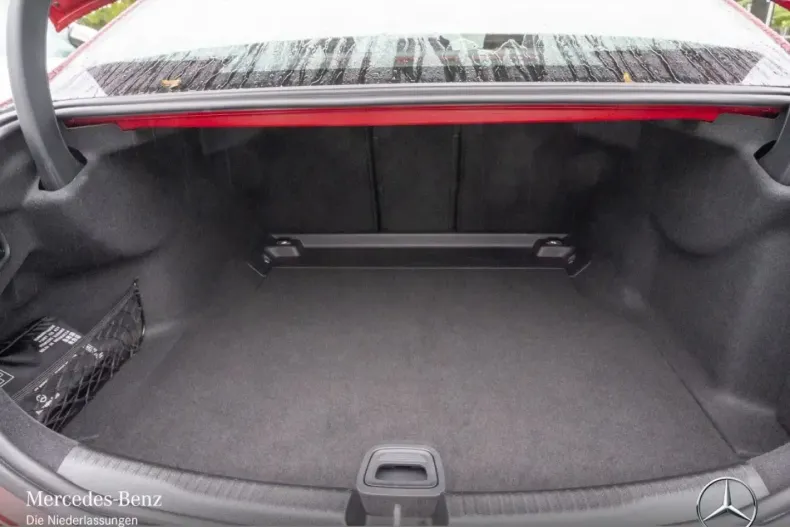 Mercedes-Benz C 200 din 2024 cu 8.169 km - oferta MER146999 - foto 3