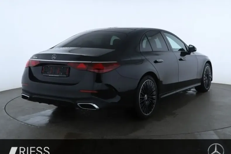 Mercedes-Benz E 300 din 2024 cu 31.578 km - oferta MER147000 - foto 3