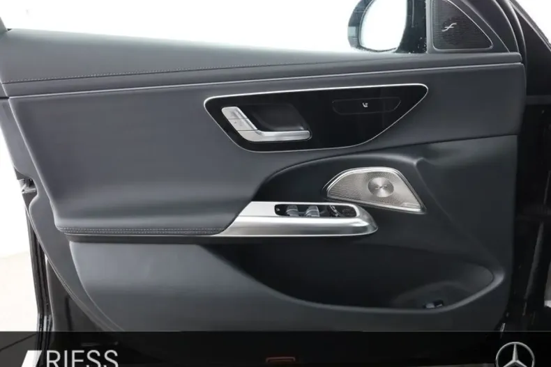 Mercedes-Benz E 300 din 2024 cu 31.578 km - oferta MER147000 - foto 9