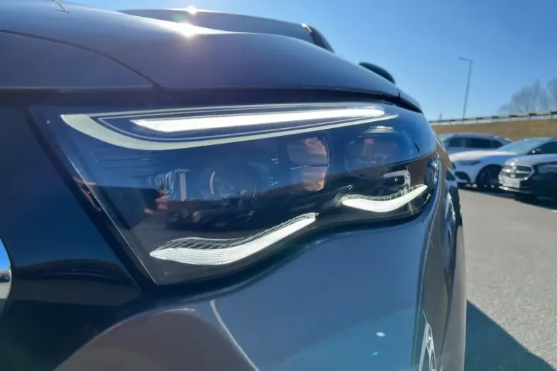 Mercedes-Benz E 200 din 2025 cu 10.000 km - oferta MER147001 - foto 2