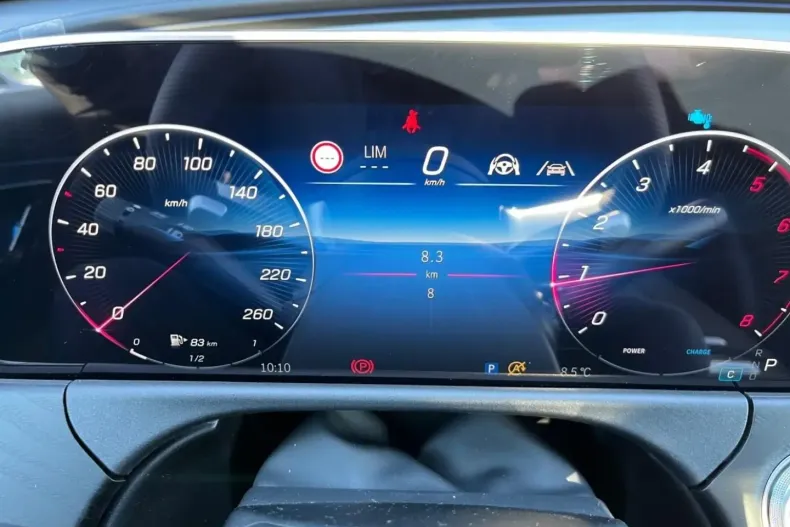 Mercedes-Benz E 200 din 2025 cu 10.000 km - oferta MER147001 - foto 4