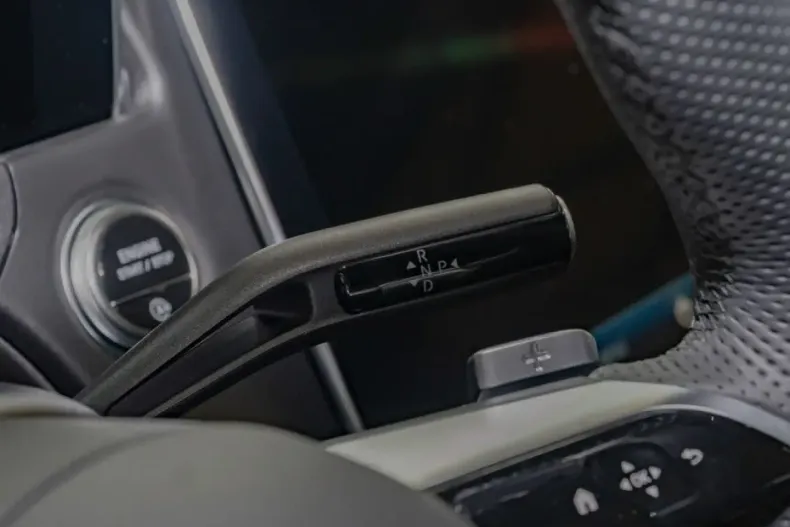 Mercedes-Benz E 200 din 2025 cu 6.367 km - oferta MER147002 - foto 12