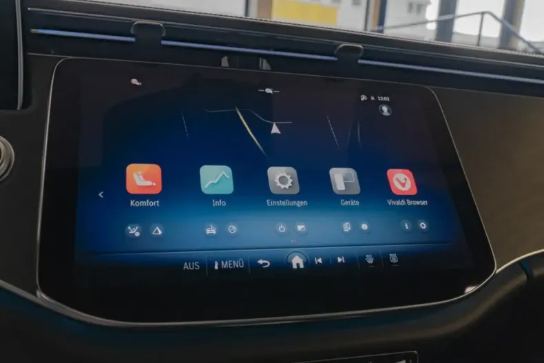 Mercedes-Benz E 200 din 2025 cu 6.367 km - oferta MER147002 - foto 21