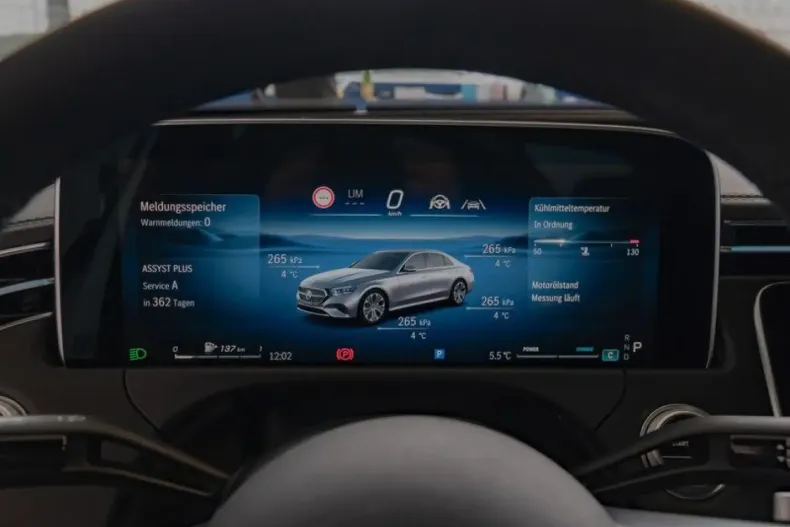 Mercedes-Benz E 200 din 2025 cu 6.367 km - oferta MER147002 - foto 24