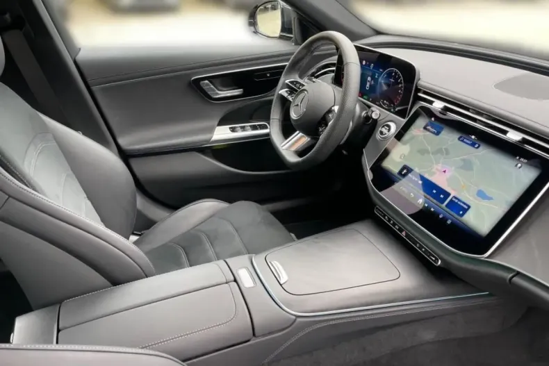 Mercedes-Benz E 300 din 2024 cu 11.022 km - oferta MER147007 - foto 7