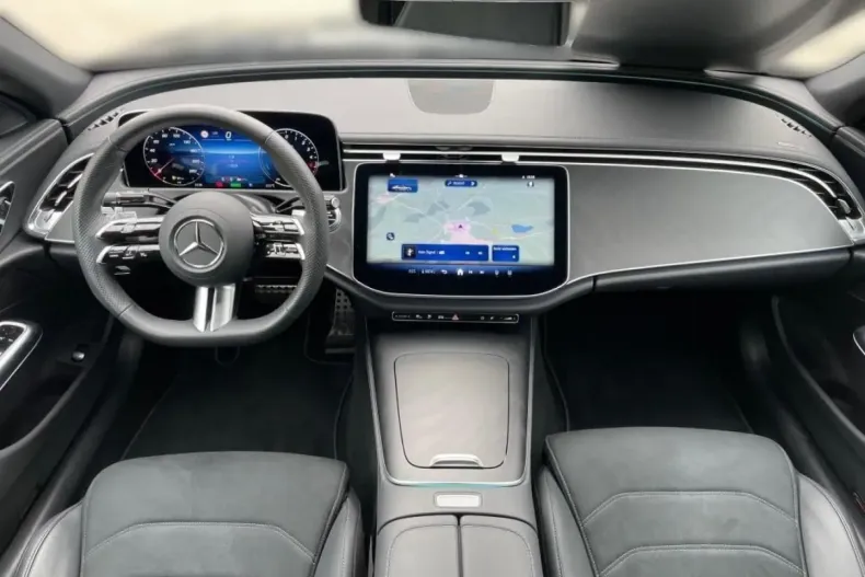 Mercedes-Benz E 300 din 2024 cu 11.022 km - oferta MER147007 - foto 10