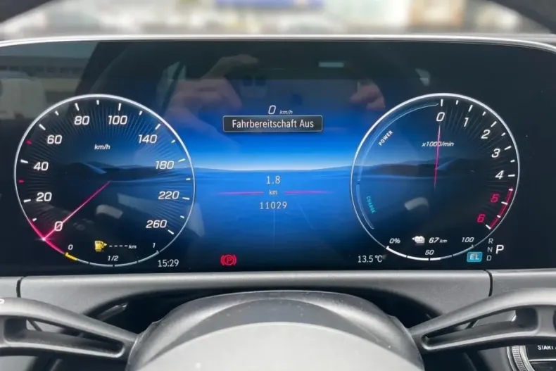 Mercedes-Benz E 300 din 2024 cu 11.022 km - oferta MER147007 - foto 13