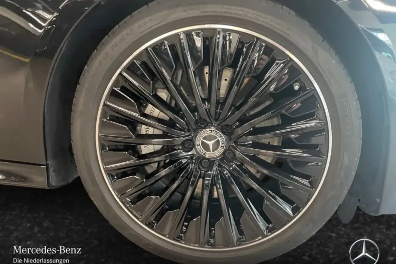 Mercedes-Benz E 220 din 2024 cu 16.824 km - oferta MER147009 - foto 4