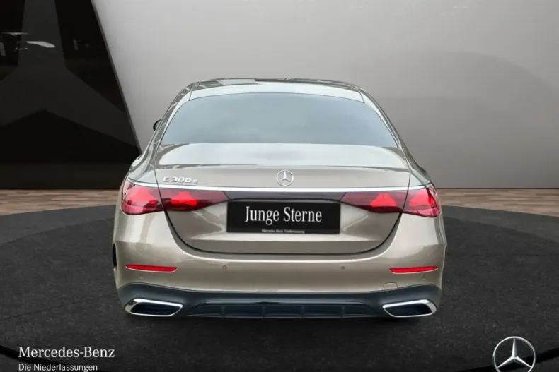 Mercedes-Benz E 300 din 2025 cu 12.390 km - oferta MER147016 - foto 5