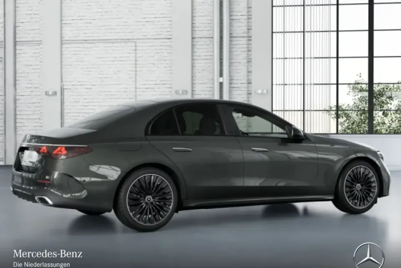 Mercedes-Benz E 300 din 2024 cu 12.324 km - oferta MER147019 - foto 14