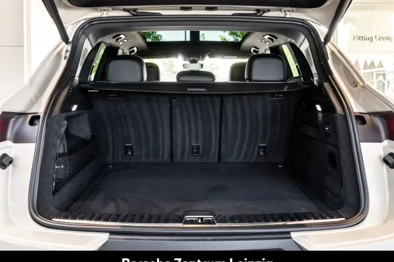 Porsche Cayenne din 2024 cu 21.195 km - oferta POR147025 - foto 13