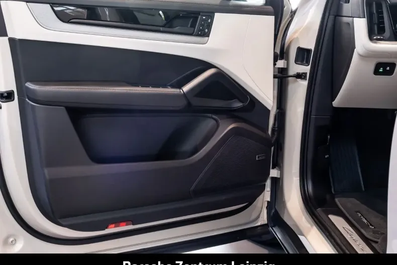 Porsche Cayenne din 2024 cu 21.195 km - oferta POR147025 - foto 20