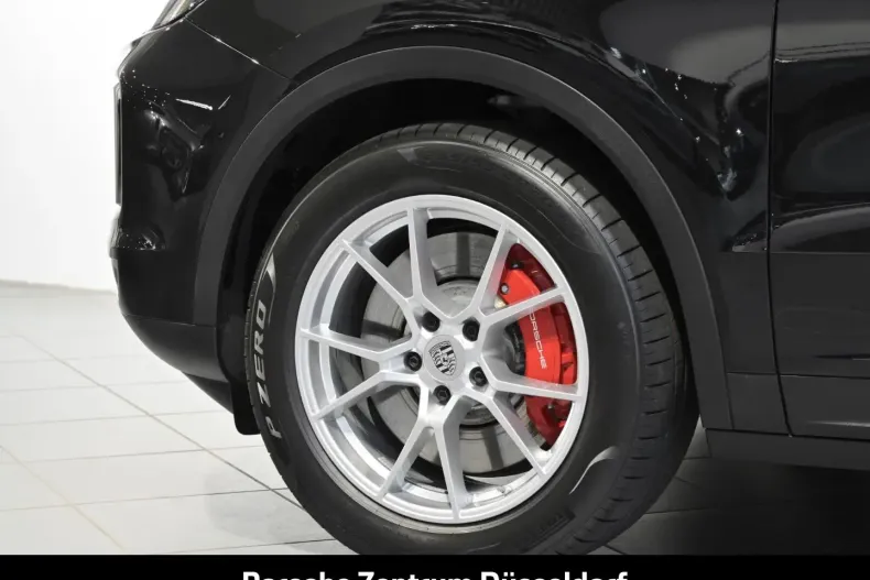 Porsche Cayenne din 2024 cu 20.351 km - oferta POR147026 - foto 9