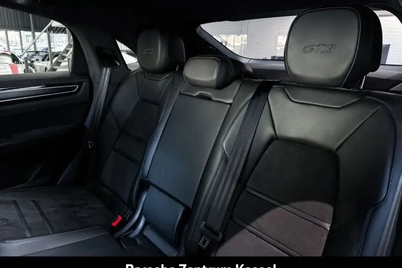 Porsche Cayenne din 2023 cu 49.000 km - oferta POR147027 - foto 17