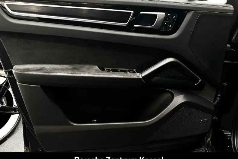 Porsche Cayenne din 2023 cu 49.000 km - oferta POR147027 - foto 29